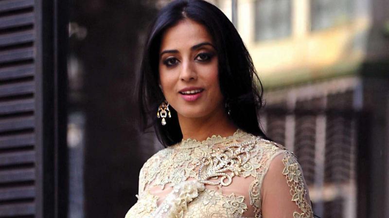 Mahie Gill reveals about her live-in boyfriend and daughter
