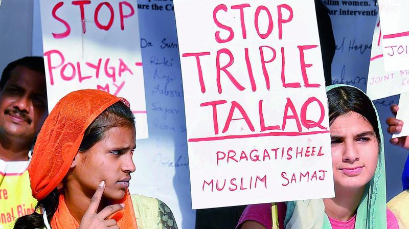 Activists of Joint Movement Committee protest on the issue of triple talaq at the Jantar Mantar in New Delhi. (Photo: PTI)