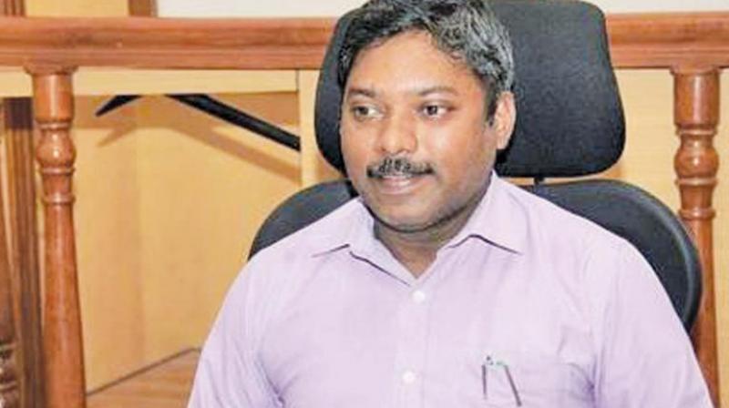 Chief Secretary calls, but Sasikanth Senthil still adamant