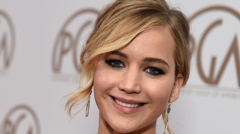 Jennifer Lawrence secretly dating her film director Darren Aronofsky?
