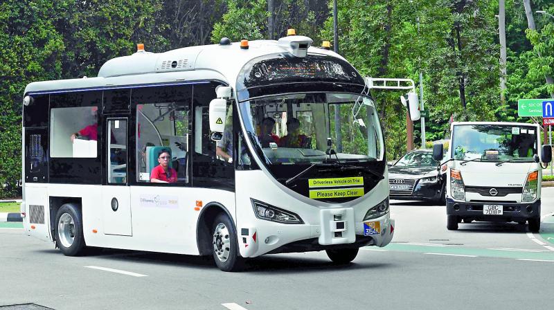 Singapore to test driver-less buses