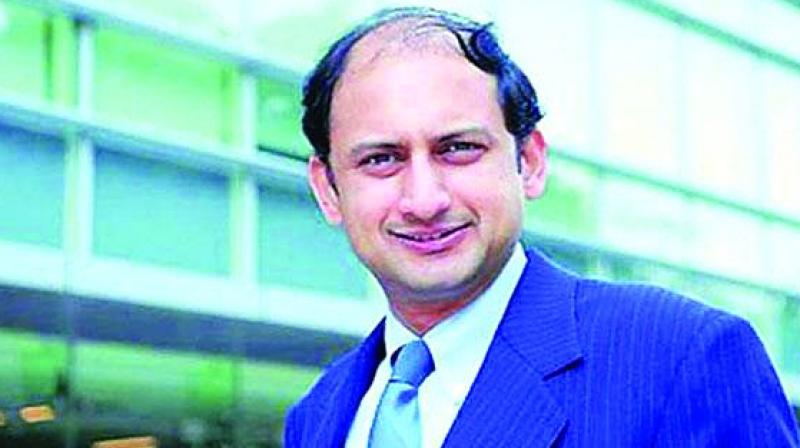Government borrowing can squeeze corporate sector: Viral Acharya