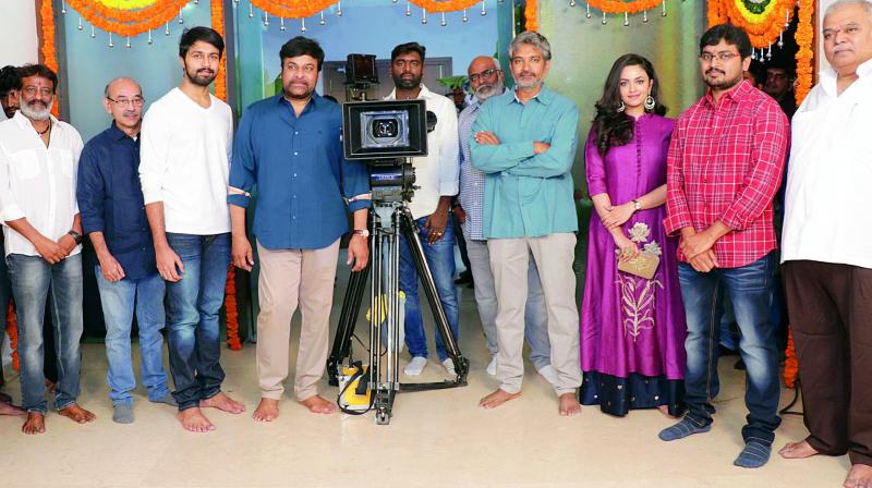 The films cast and crew with Chiranjeevi and S.S. Rajamouli