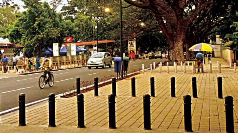 Police personnel, who brainstormed the issue, decided upon a foolproof plan: To use waste and damaged poles (that once held traffic signages) to stop footpath riding.