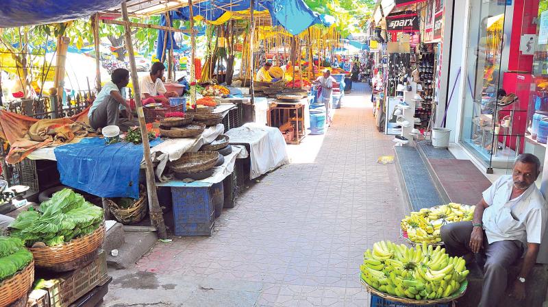 Street vendors at Gandhi Bazaar do not have a permanent place to do their business after they were evicted from the Corporation Market.	(Photo:DC)