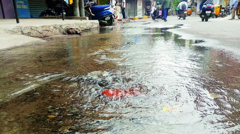Hyderabad: Civic bodies in slumber as drinking water goes waste