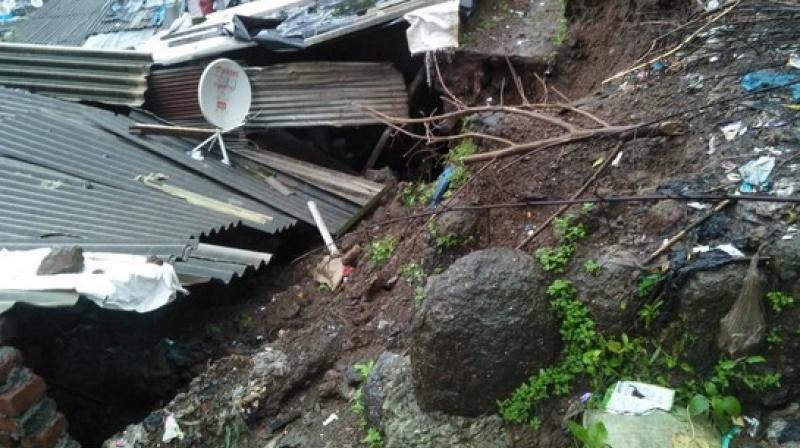 Two killed, one injured after house wall collapse in Thane