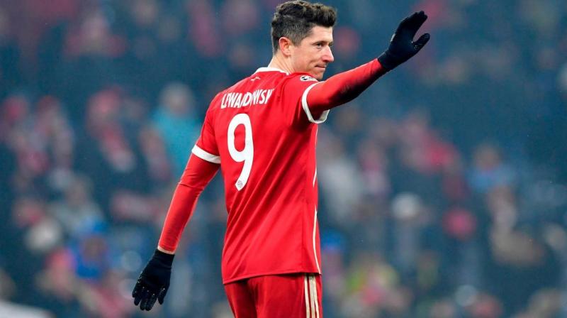 Robert Lewandowski signs new two-year contract, expected to stay at Bayern till 2023