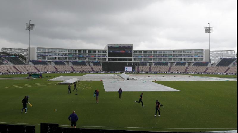 ICC CWC\19: Twitterati floods Twitter with memes as rain controls matches