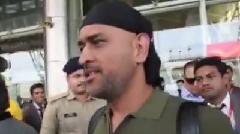MS Dhoni\s new look goes viral; photo and video inside