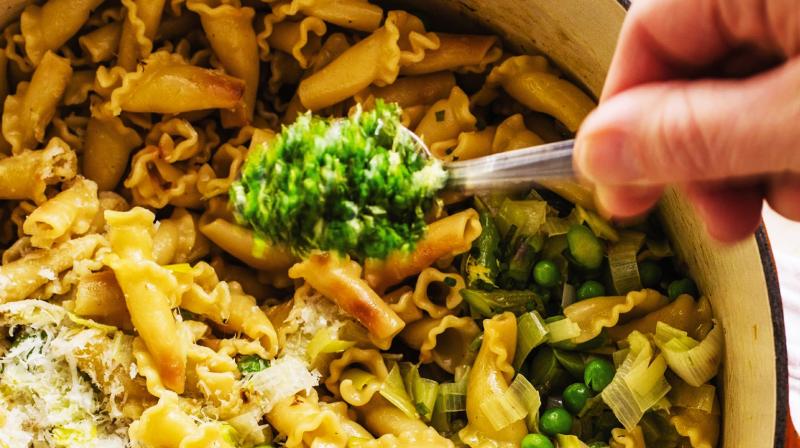 Healthy vegetable pasta that taste like spring