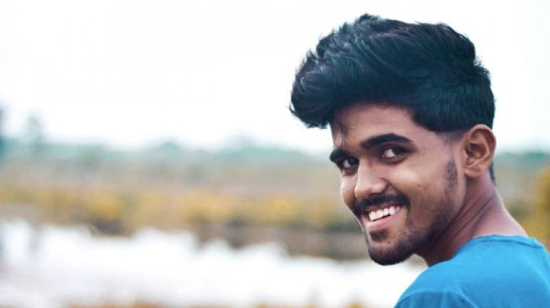 YouTuber Yashvardhan Sharma doing a lot with Viral Dunia