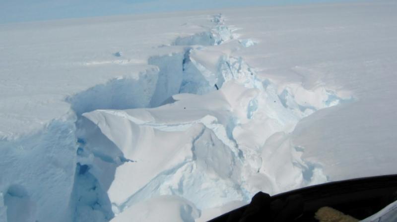 Iceberg breaking off Antarctica is not related to climate change