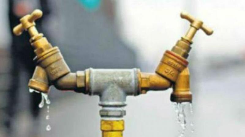 Gated communities go for rationing of water