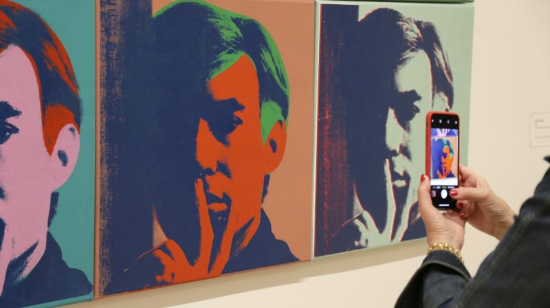 Retrospective of Warholâ€™s art using social media