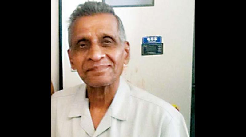 80-year-old Adilakshminarayan Shetty, who suffers from memory loss, wandered away from the group and disappeared into the crowd.