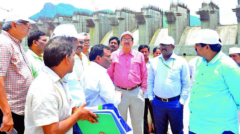 Rajahmundry: 3-member joint panel inspects Polavaram site