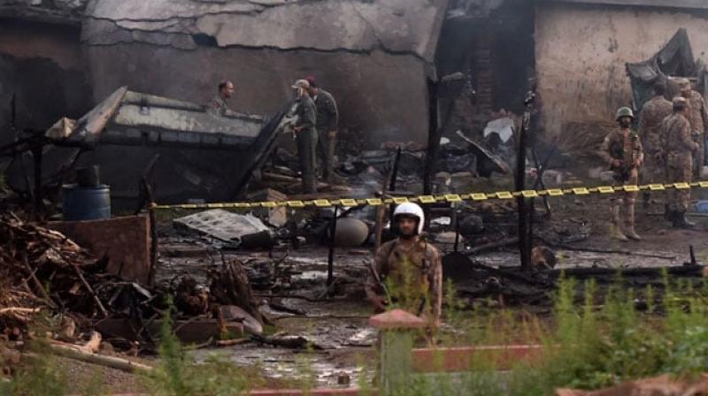 17 killed as Pakistani military aircraft crashes on training flight