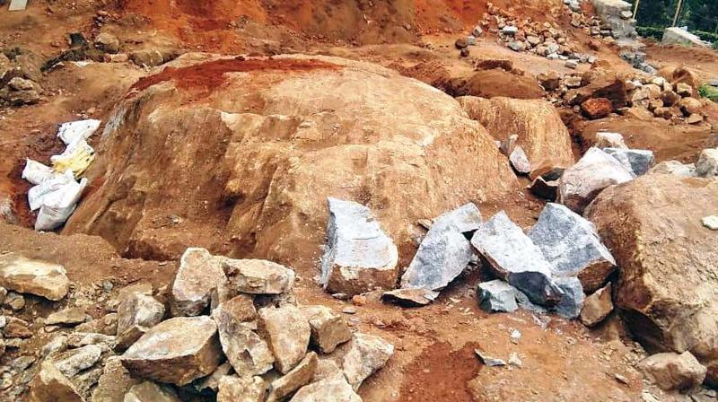 Site of an illegal quarry in Vandicholai area in Coonoor hills in Nilgiris.	DC