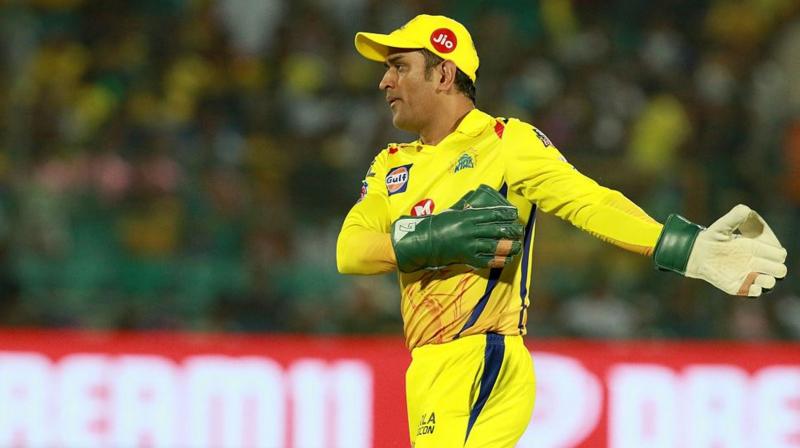 It was bizarre, unbelievable; Dhoni set wrong example: Former cricketers