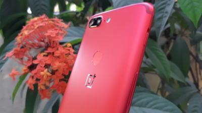 oneplus 5t red colour