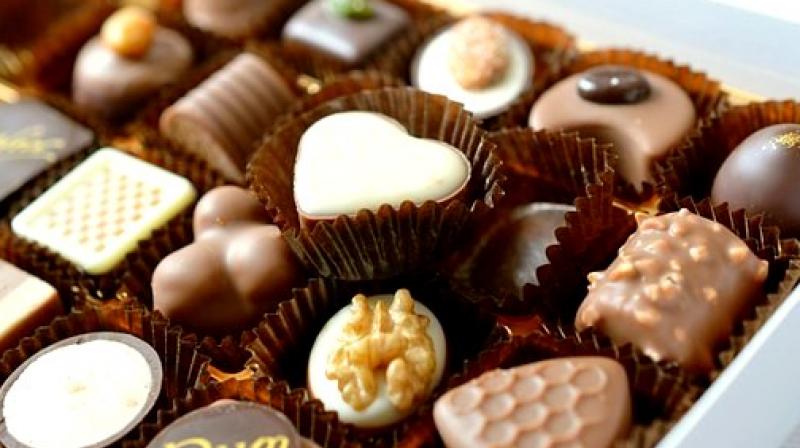 5 reasons why you should consume chocolate during office hours