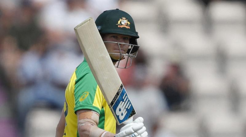 Steve smith underanged by England fans\ \cheats\ chant