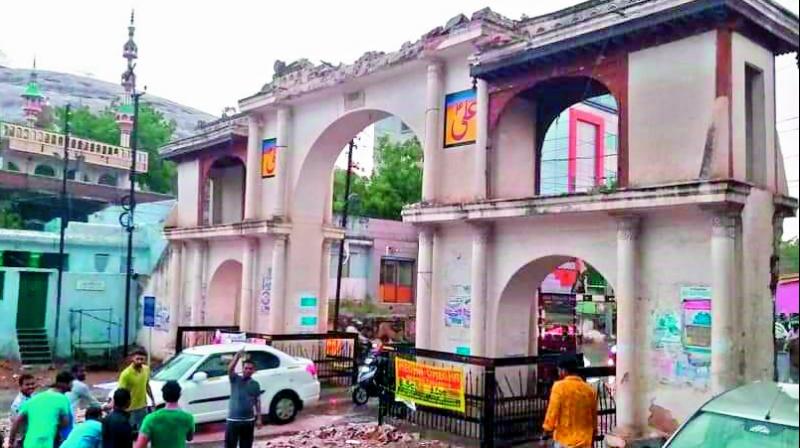 Hyderabad: Moula Ali kaman damaged