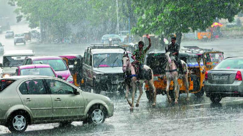 Hyderabad: Rain affects last-minute Eid shopping