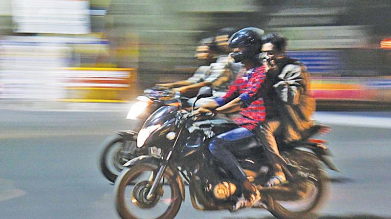 Chennai: Cops tighten traffic rules, 242 booked for violations