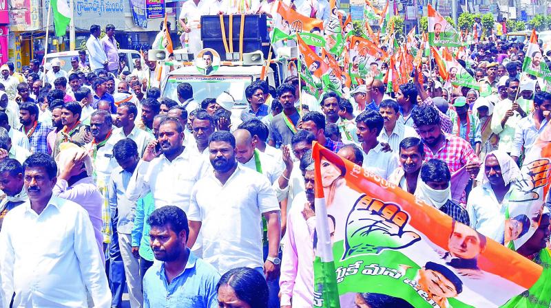 Warangal: Rallies mark nomination day