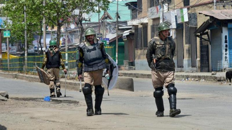 The Army claimed that its men had opened fire in self-defence and that only after a 250-strong mob tried to lynch a Junior Commissioned Office (JCO) and snatch his service weapon. (Photo: PTI/Representational)