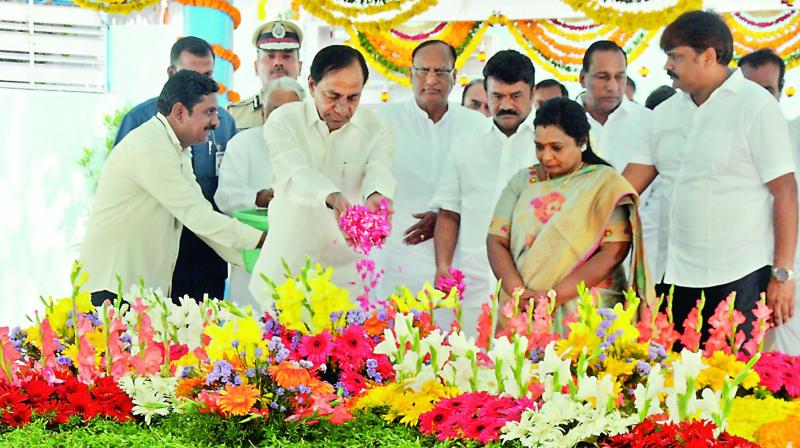 TPCC celebrates Gandhiâ€™s birthday