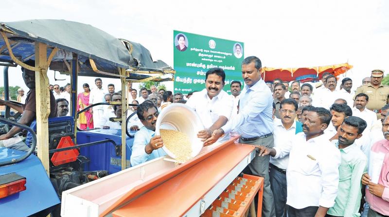 R.Kamaraj assures all help for direct sowing