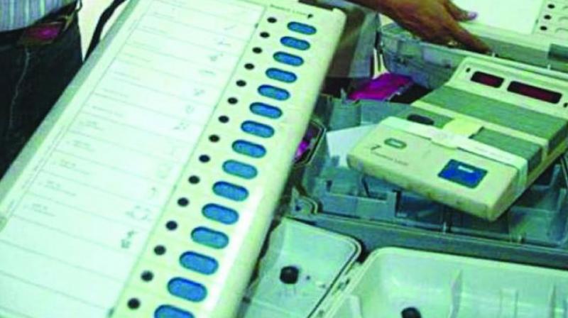 Poll body rubbishes EVM tampering allegations by Opposition