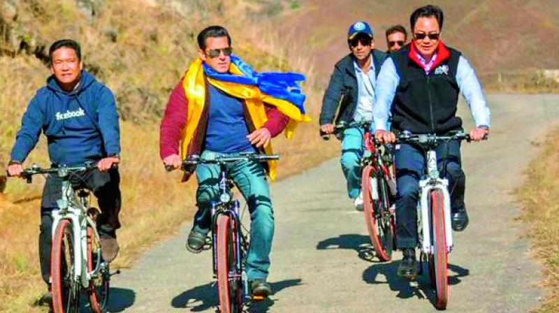 CM Pema Khandu, Salman Khan, and  minister Kiren Rijiju on a cycling trip in Arunachal Pradesh.