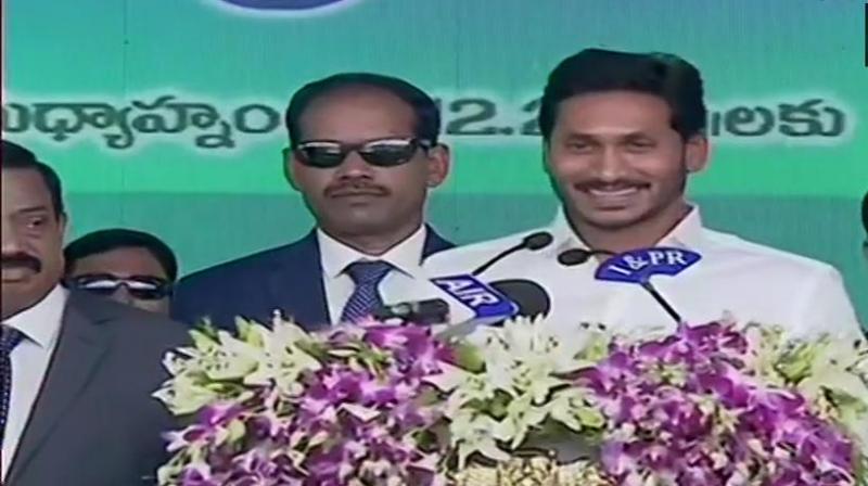 After waiting for 10 yrs, Jagan Mohan Reddy takes oath as Andhra CM