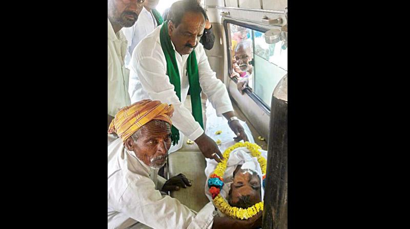 Tributes being paid to farmer Kallappa Alagawadi