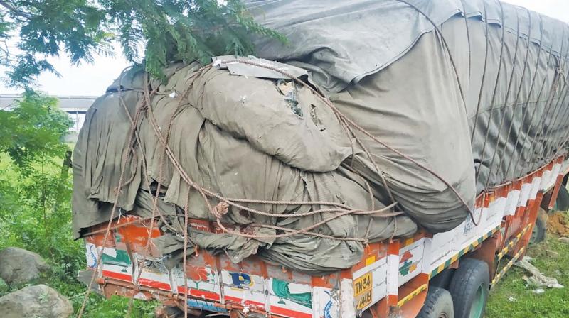 Chennai: 1 killed, 17 hurt as company bus rams into loaded truck
