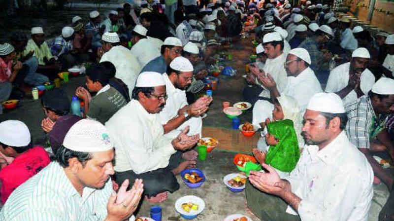 The Andhra University Department of Yoga and Consciousness on Thursday held a meeting to discuss the benefits of fasting during Ramzan.  Nutritionists of the varsity and yoga experts participated in the meeting.