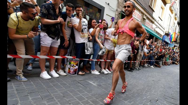 Madrid: High heels race defies gravity, homophobic politicians