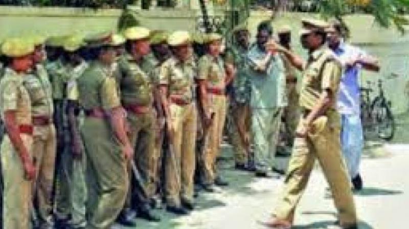 Heated exchanges between police and CRPF officers ensued as the paramilitary barred the state police from entering the complex asking them to wait till the raids were over. (Representational Image)