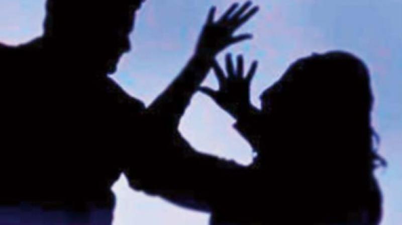 Rajahmundry: Taunted, woman ends life with kid