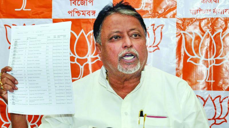FIR against senior BJP WB leader Mukul Roy for taking Rs 70 lakhs as bribe