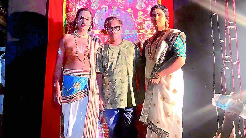 Acting is more difficult than painting: Laxman Aelay