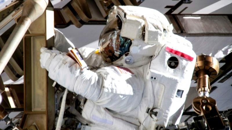 NASA scraps all-women space walk