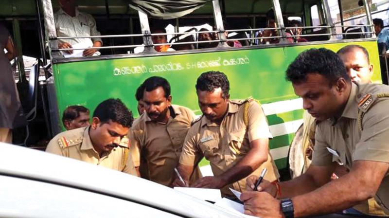 According to Joint Transport Commissioner Rajeev Puthalath, 158 of the 163 buses, including 21 of Kallada Travels, were booked for individual ticketing.