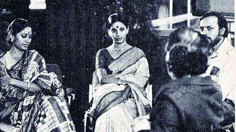 Benegal with Shabana Azmi and Smita Patil at the Cannes Film Festival, 1976.