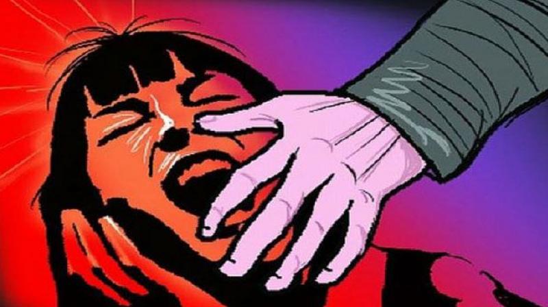 A 19-year-old degree first year student was arrested by Musheerabad police on Monday for sexually assaulting a minor girl.