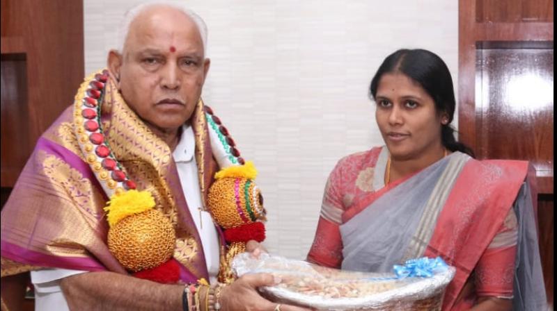 Bengaluru Mayor fined Rs 500 for wrapping K\taka CM\s gift in plastic